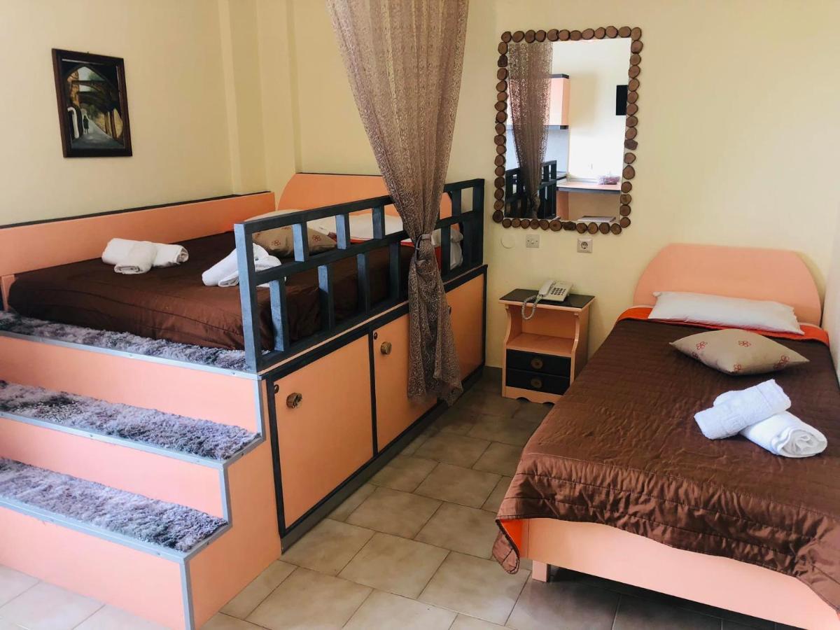 Takis Hotel Apartments Ialysos  Buitenkant foto