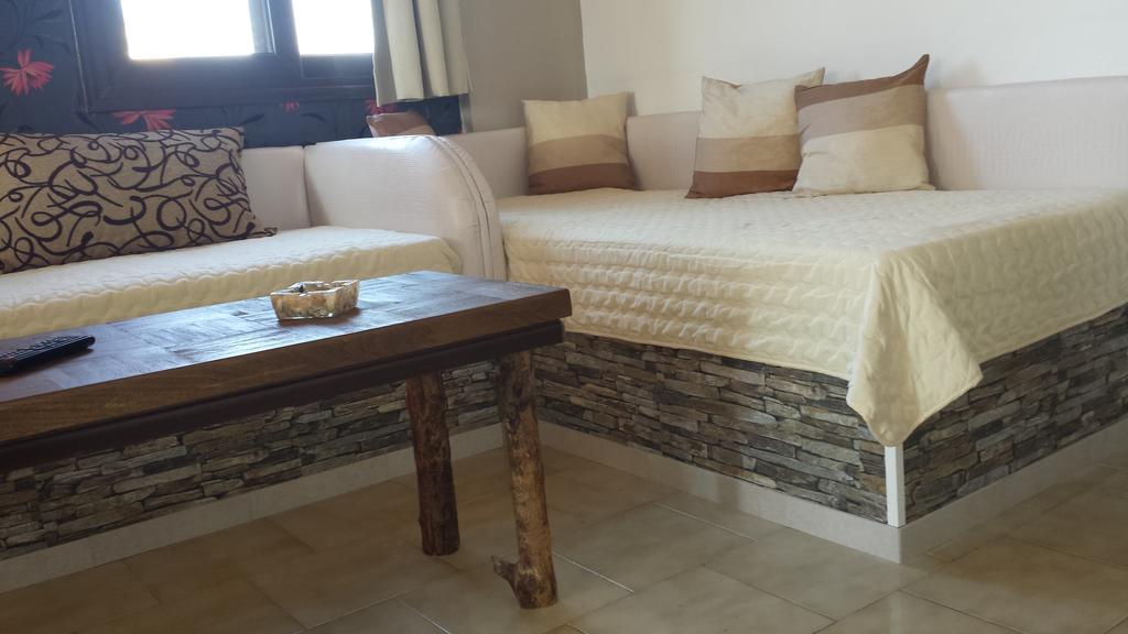 Takis Hotel Apartments Ialysos  Kamer foto