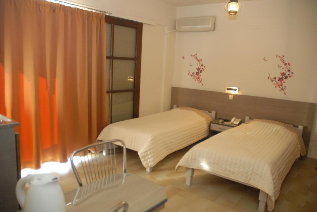 Takis Hotel Apartments Ialysos  Buitenkant foto