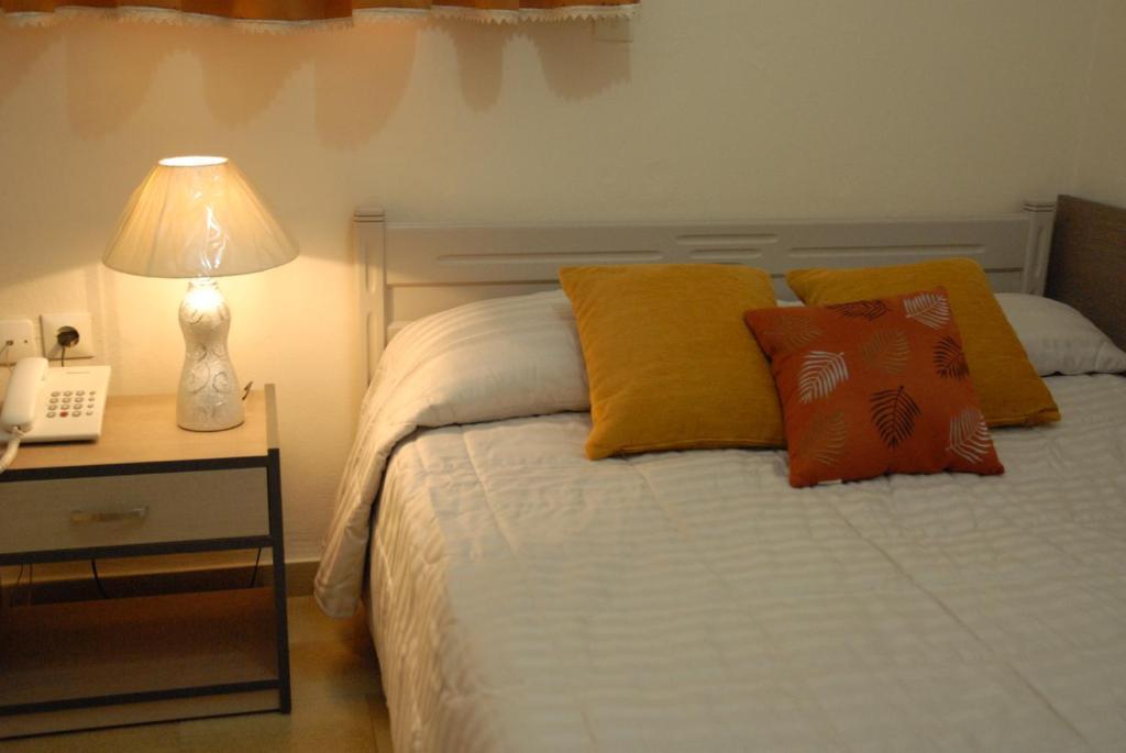 Takis Hotel Apartments Ialysos  Kamer foto