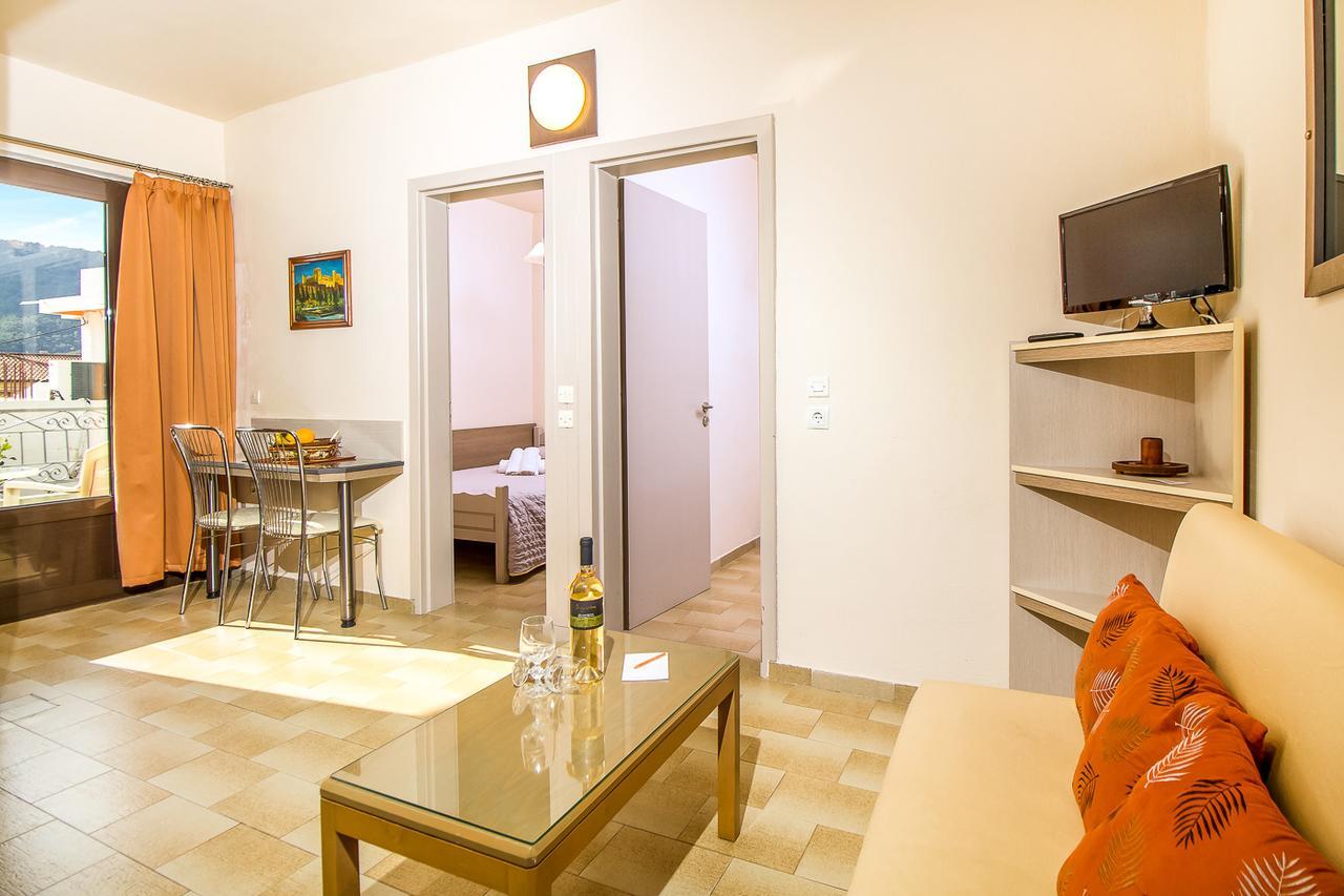 Takis Hotel Apartments Ialysos  Buitenkant foto