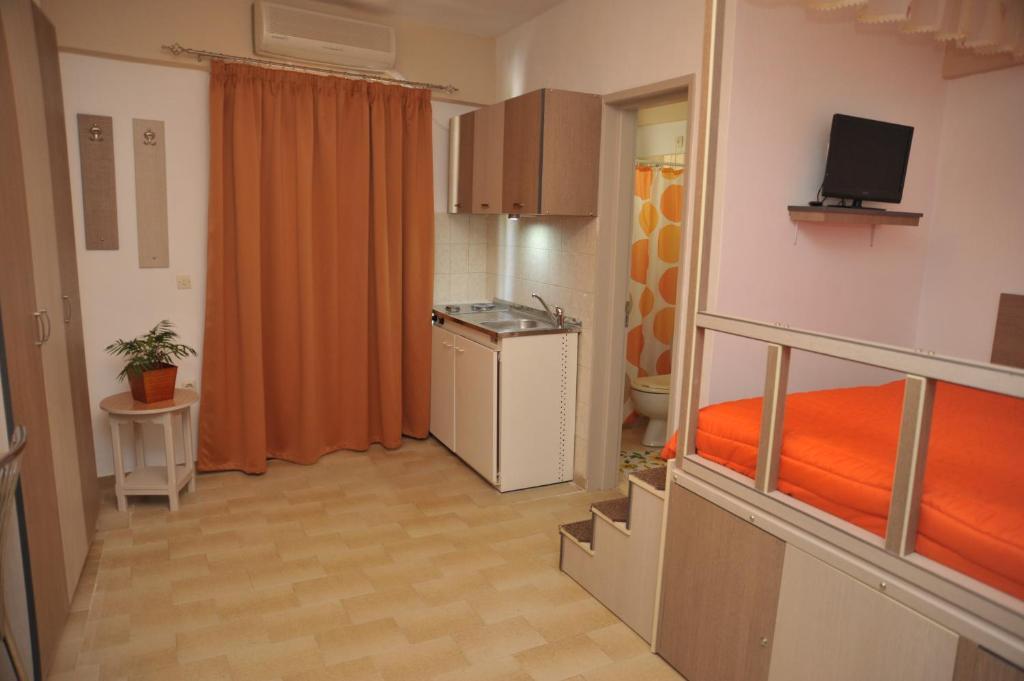 Takis Hotel Apartments Ialysos  Kamer foto